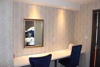 Tangfeng Art Hotel Shenyang North Railway Station Bagian luar foto